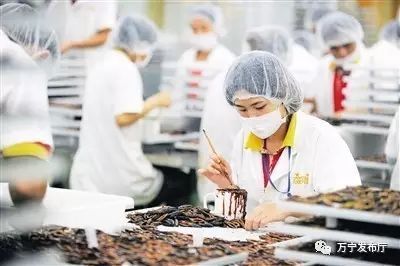 快来听《海南日报》说说万宁这5年来的发展变化&hellip;&hellip;_财经_网